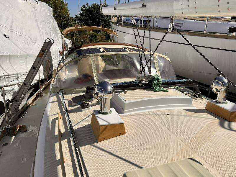 2001 Shannon 43 Cutter