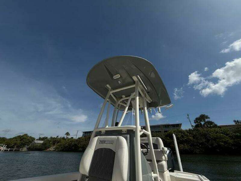 2022 Pathfinder 2500 Hybrid