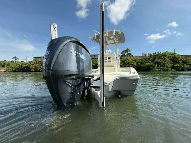 2022 Pathfinder 2500 Hybrid