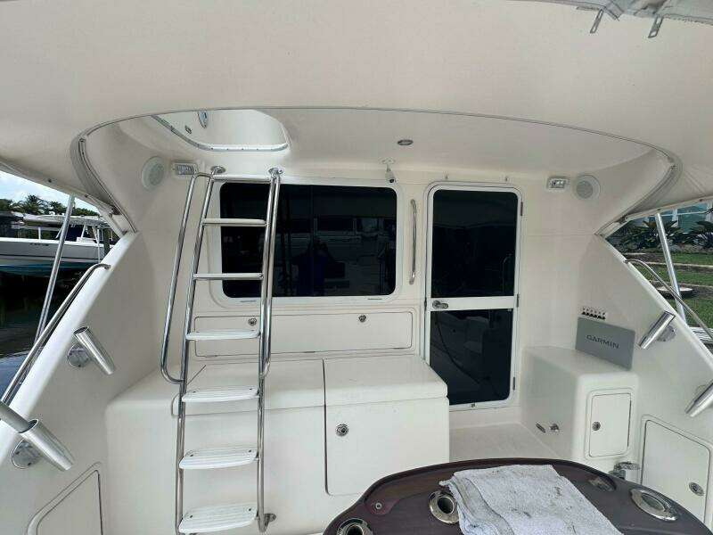 Riviera 51 Down Under  - Cockpit