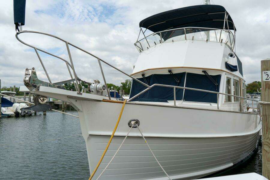 2001 Grand Banks 42 Classic