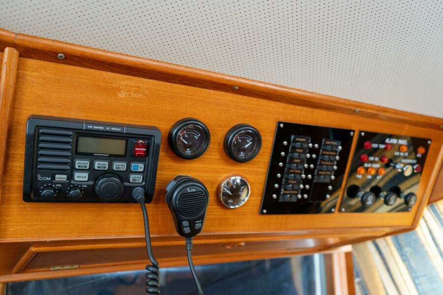 2001 Grand Banks 42 Classic