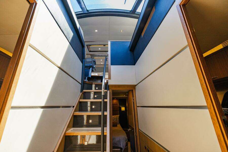 2016 Sea Ray L650 Fly