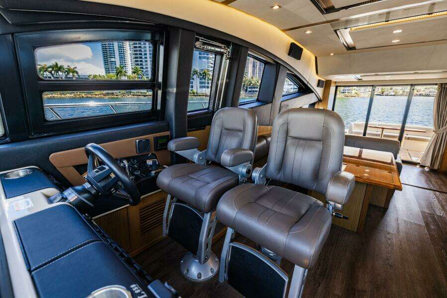 2016 Sea Ray L650 Fly