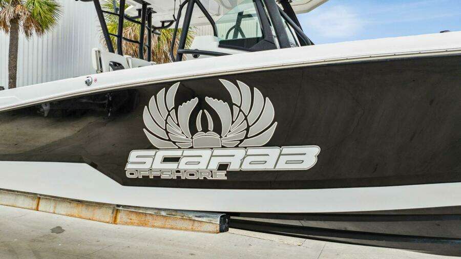 2023 Wellcraft 352 Fisherman Center Console