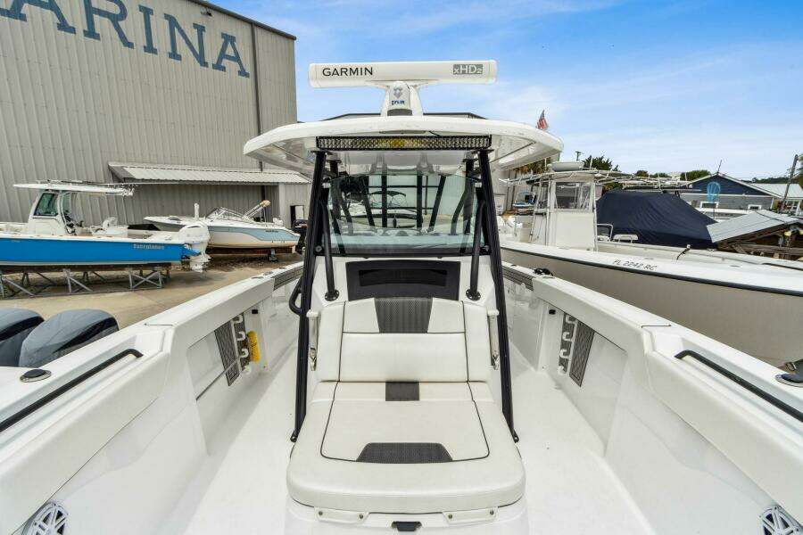 2023 Wellcraft 352 Fisherman Center Console