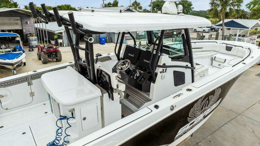 2023 Wellcraft 352 Fisherman Center Console