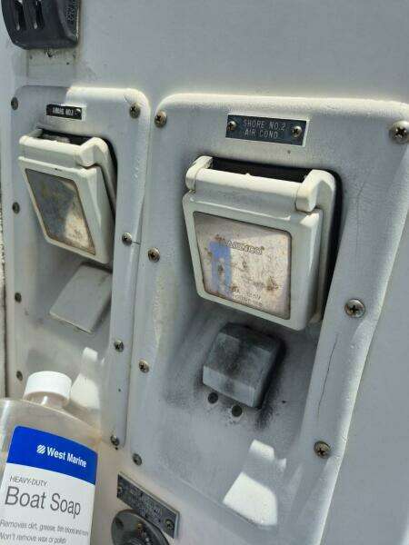 1982 Bertram 38 Convertible