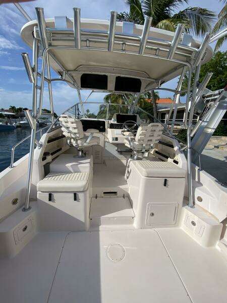 2005 Grady-White Marlin 300