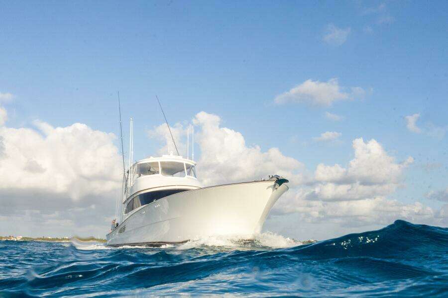 2025 82 Viking Convertible Boujie Exterior Photos (19)