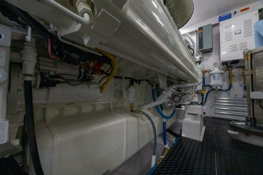 2025 82 Viking Convertible Boujie Engine Room (2)