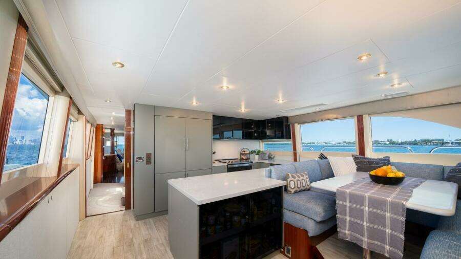 Tryst 94'/ 28.65m Lazzara