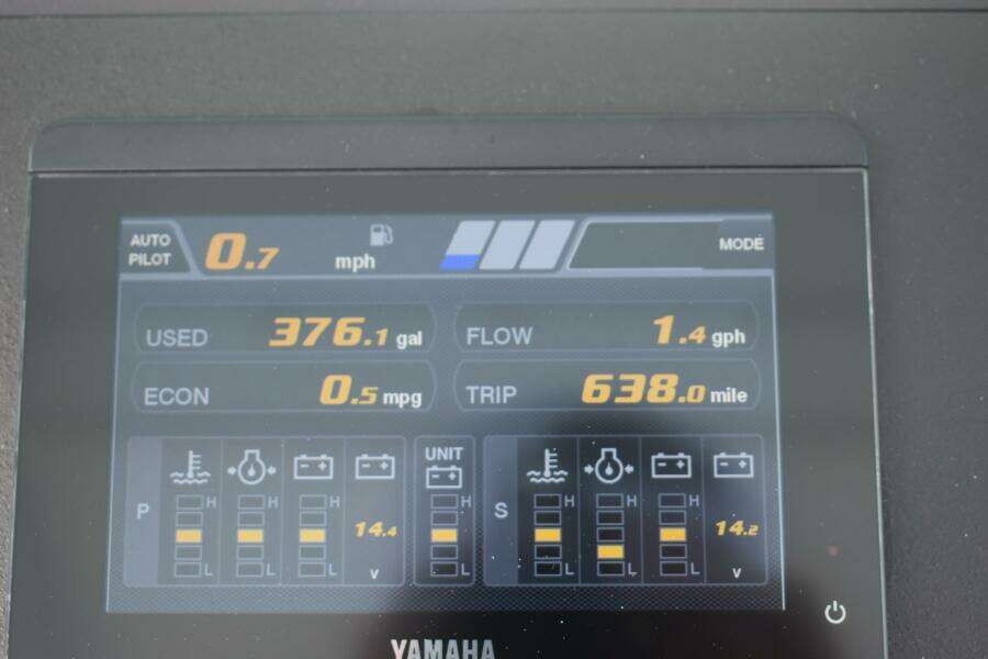 2025 Everglades 273 cc