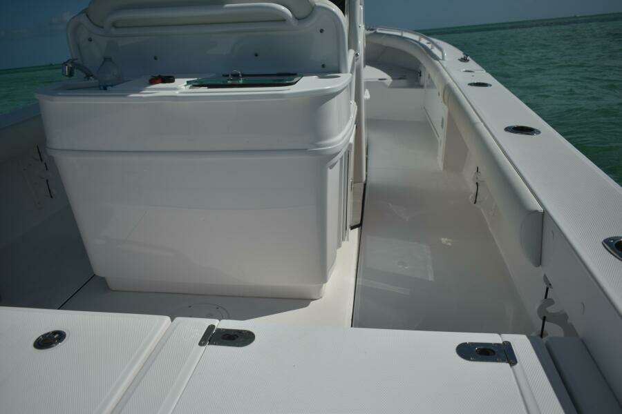 2025 Everglades 273 cc