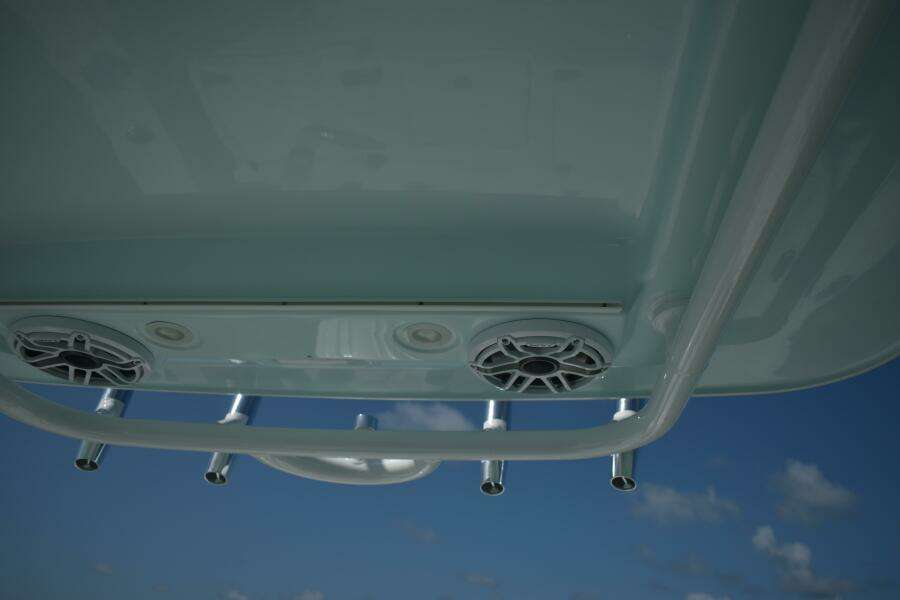 2025 Everglades 273 cc