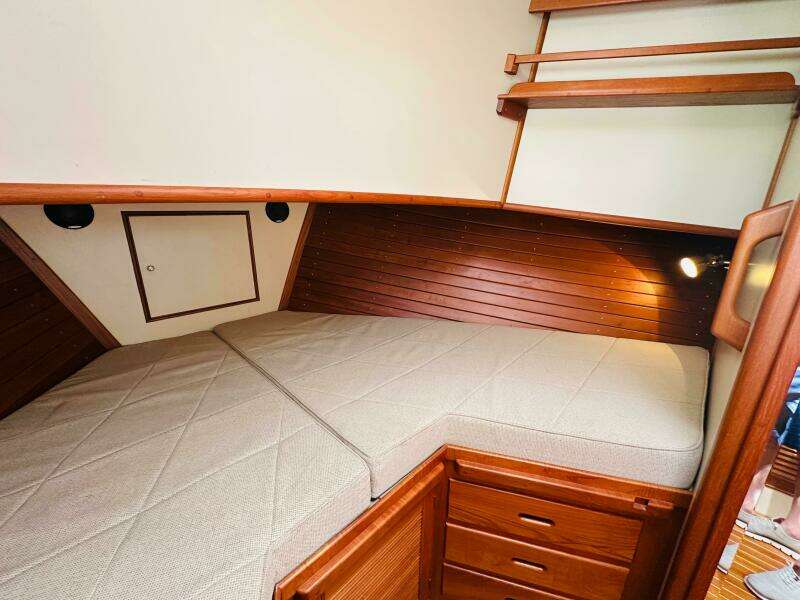 1998 Grand Banks 49 Classic