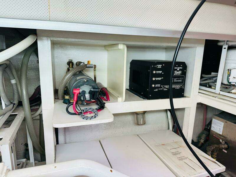 1998 Grand Banks 49 Classic