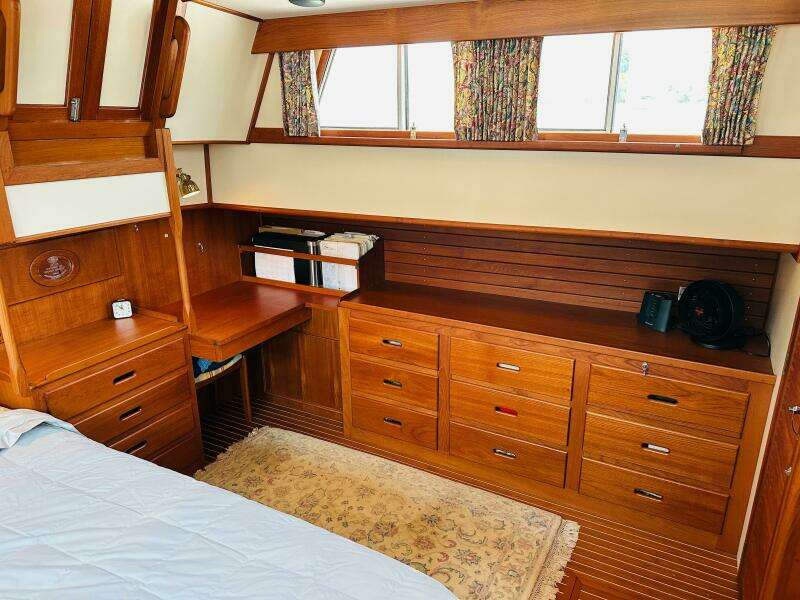 1998 Grand Banks 49 Classic