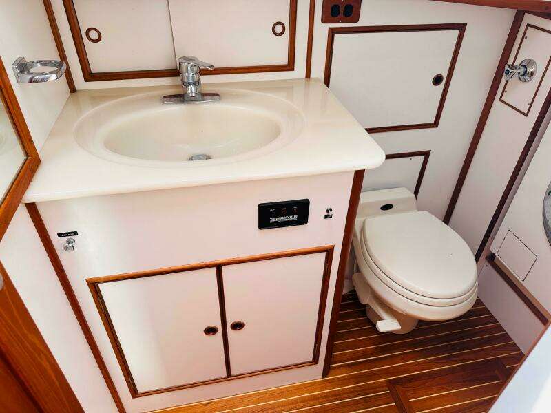 1998 Grand Banks 49 Classic