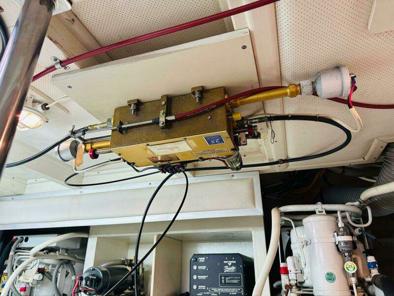 1998 Grand Banks 49 Classic