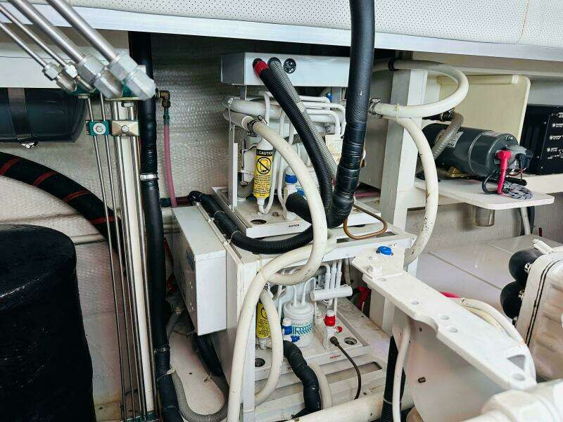 1998 Grand Banks 49 Classic