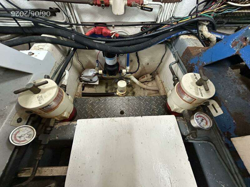 49' DeFever Racor fuel filters