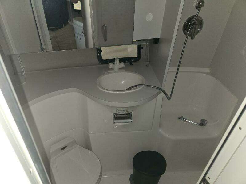 1994 Cruisers Yachts 3380