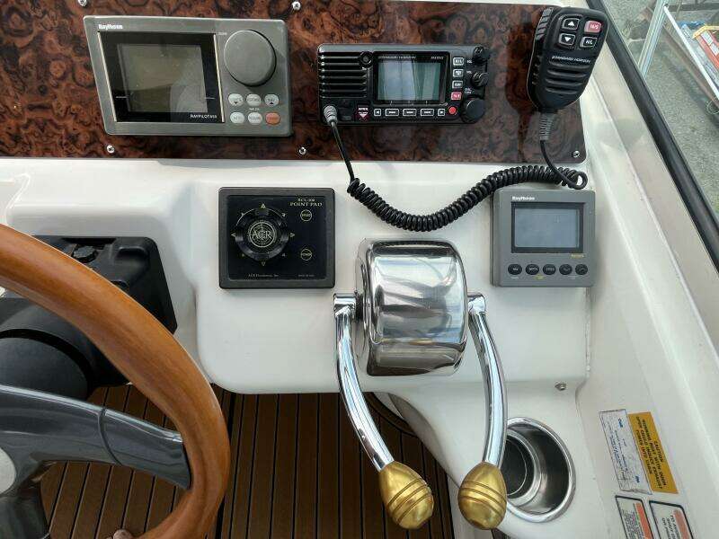 1999 Sea Ray 400 Sundancer