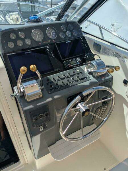 1995 Tiara Yachts 29 Open