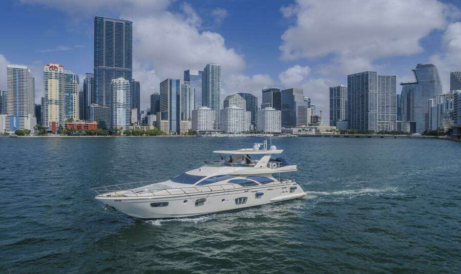 2008 Azimut 75