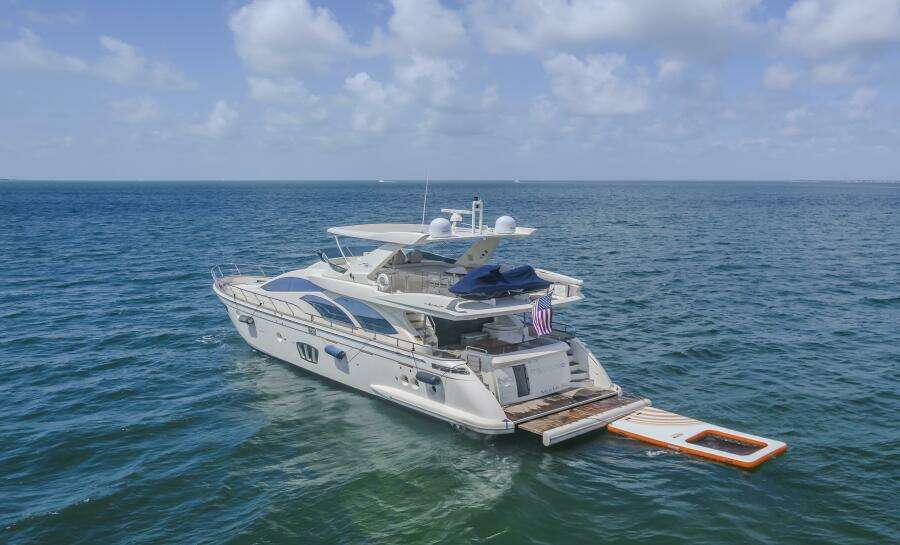 2008 Azimut 75