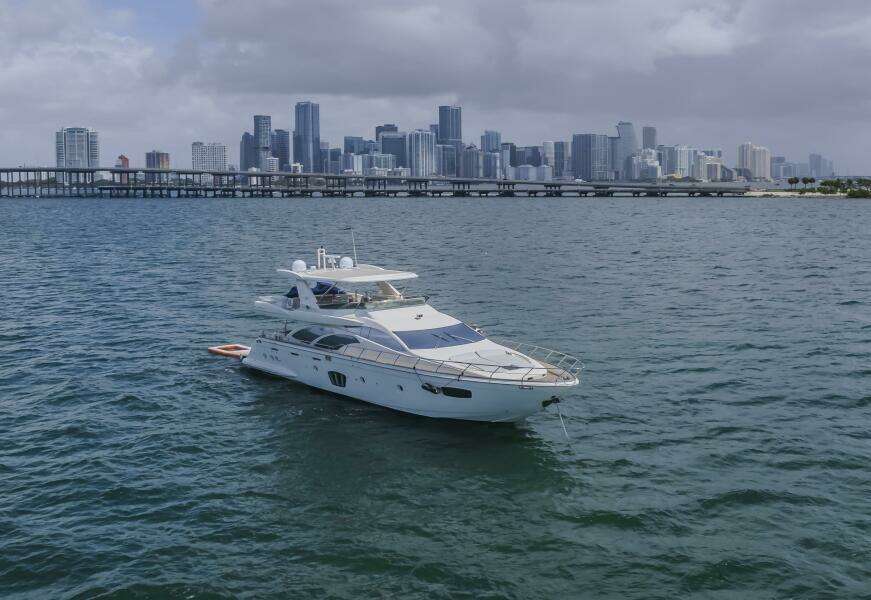 2008 Azimut 75