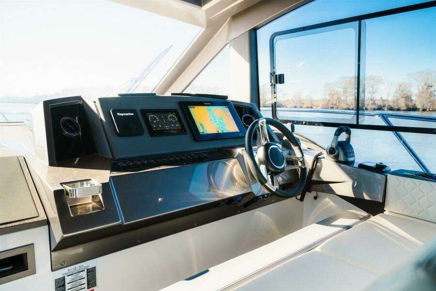 2023 Galeon 425 HTS