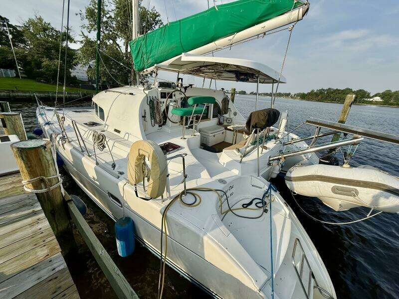 2004 Lagoon 380