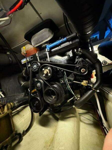 2004 Carver 360 Sport Sedan