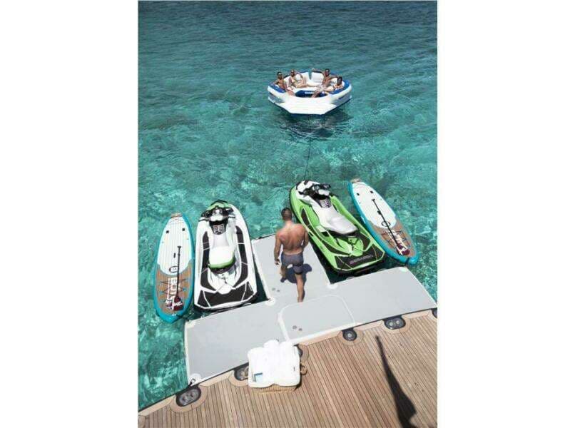 1995 Westport - Crescent Semi-Displacement