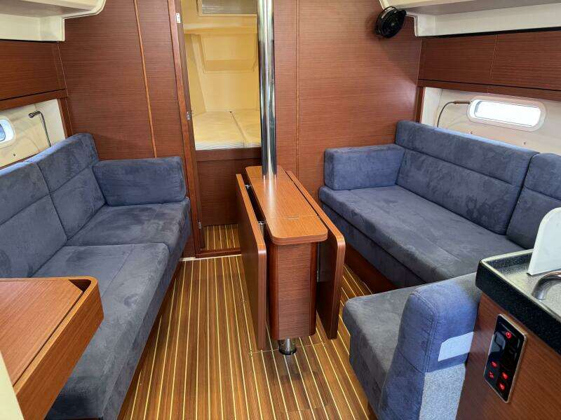 2018 Hanse 348