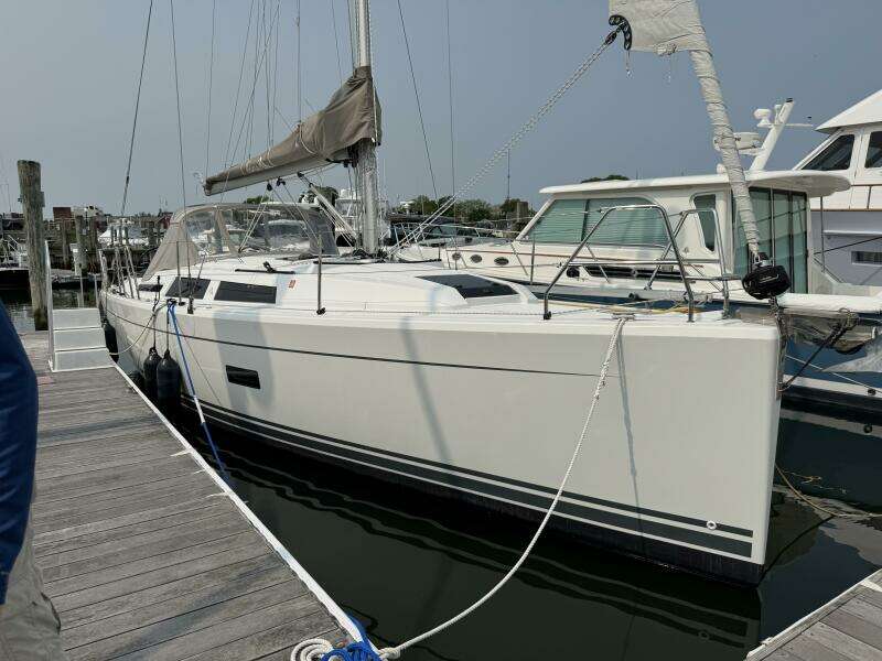 2018 Hanse 348