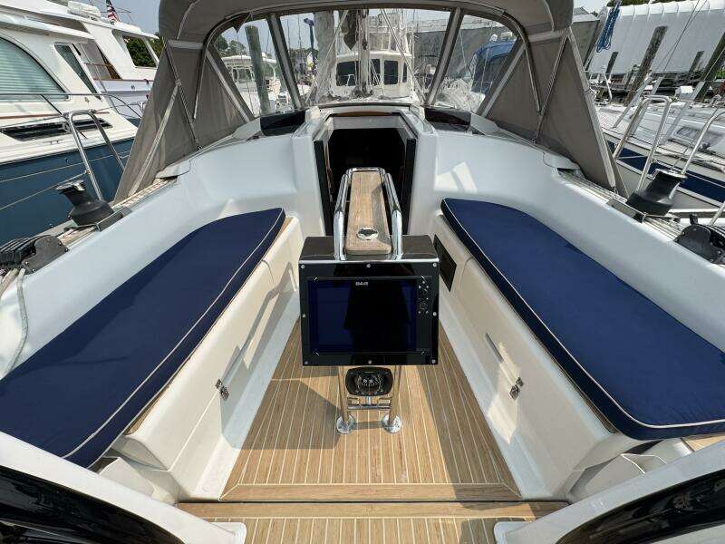 2018 Hanse 348