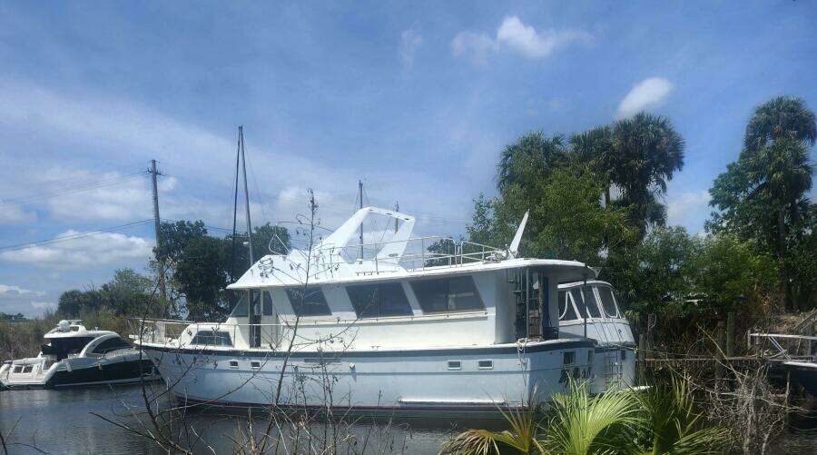 1982 Hatteras 