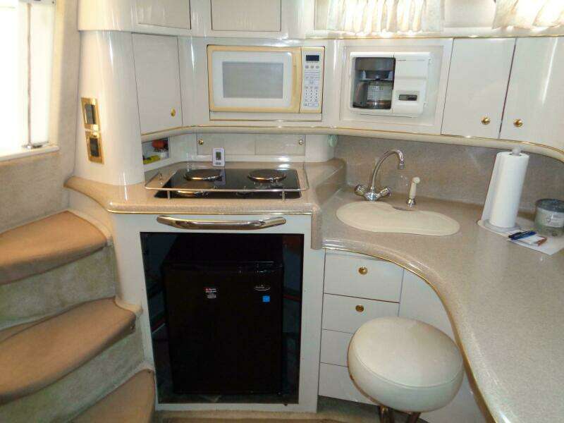 1997 Sea Ray 370 Sundancer