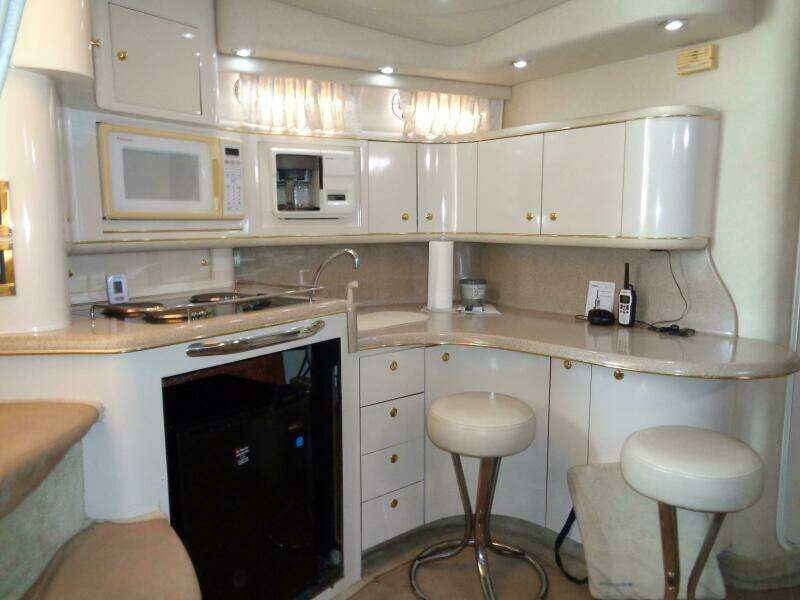 1997 Sea Ray 370 Sundancer