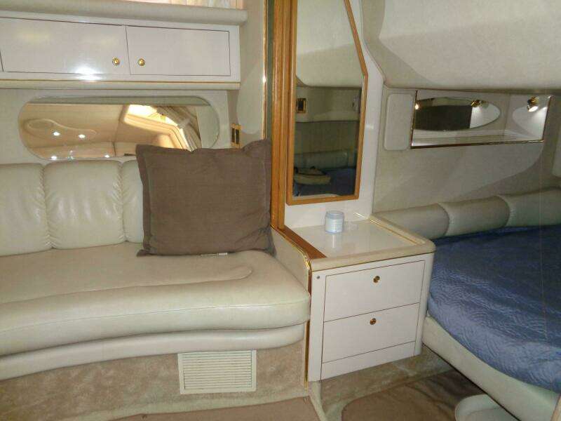1997 Sea Ray 370 Sundancer