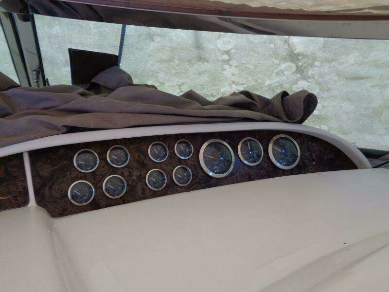 1997 Sea Ray 370 Sundancer