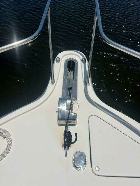1997 Pursuit 3000 Offshore Express