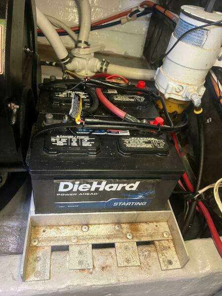 1997 Pursuit 3000 Offshore Express