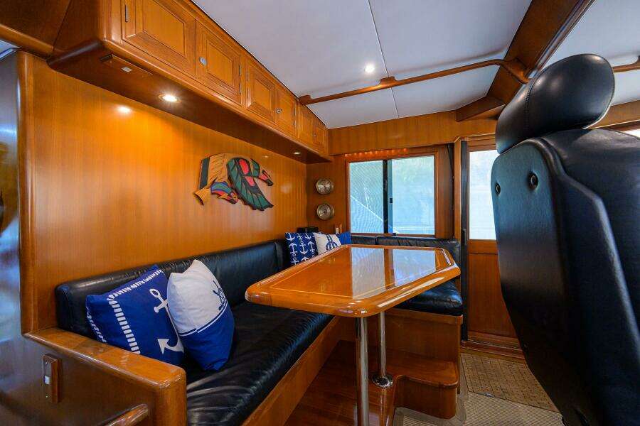 2001 Ocean Alexander 602 MKI