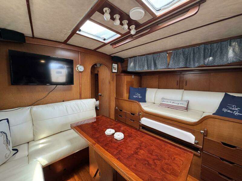 1980 Amel Mango 52