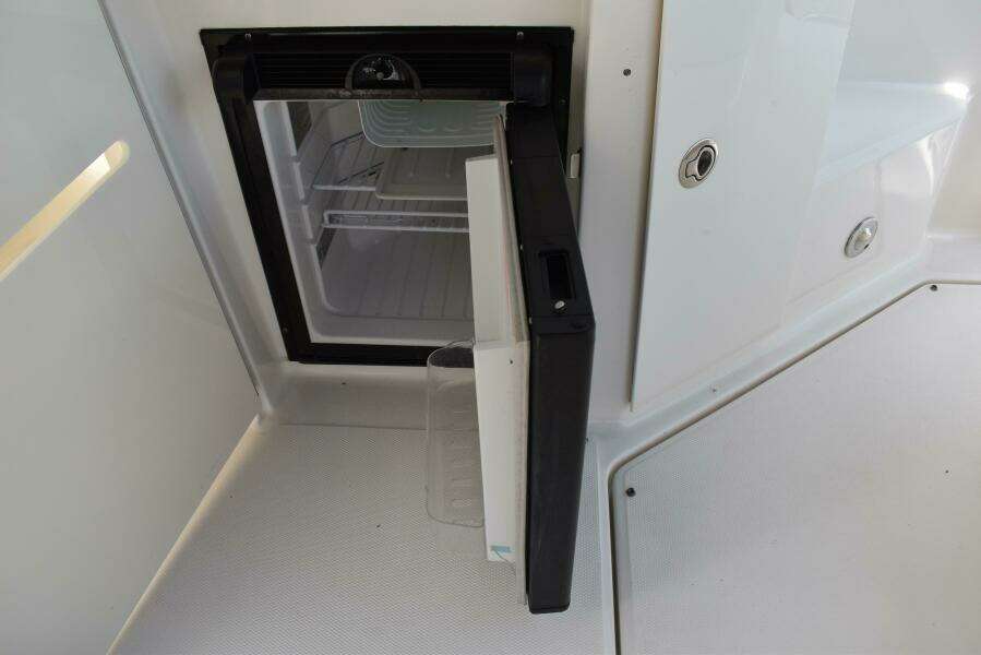 2011 Sea Ray 310 Sundancer