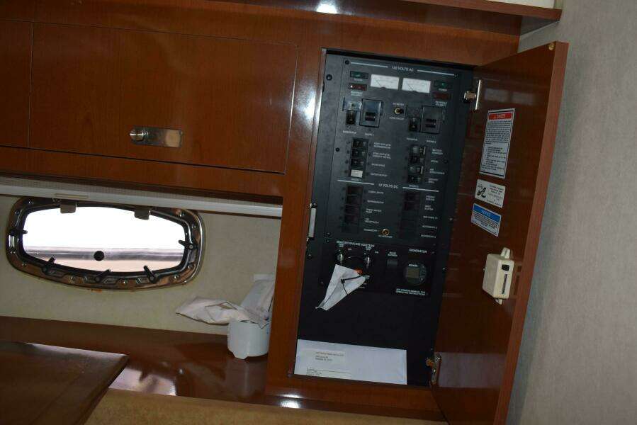 2011 Sea Ray 310 Sundancer